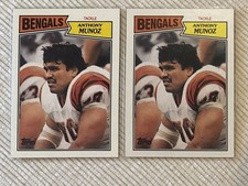 1987 Topps - #192 Anthony Munoz Cincinnati Bengals HOF (two cards)