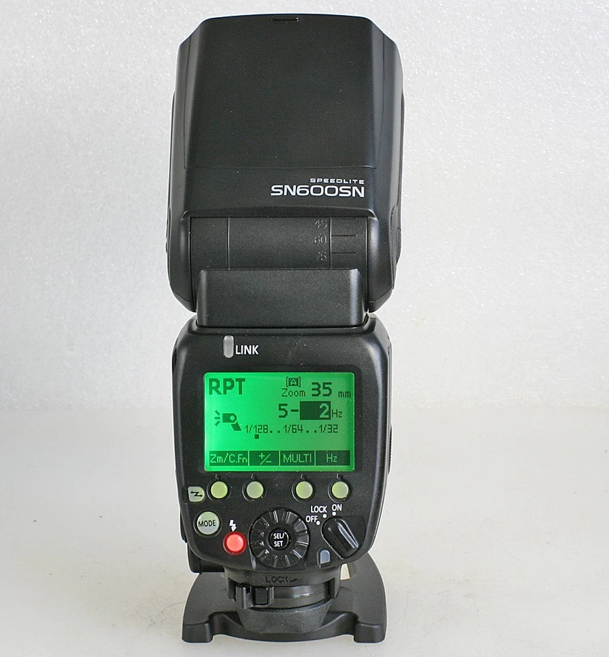 Shanny SN600SN Flashgun for Nikon DSLR's, Boxed with Case and Manual, Excellent - Image 2 of 4