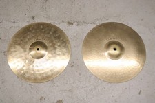 Paiste 14" Signature Medium Hi Hat Cymbals PAIR