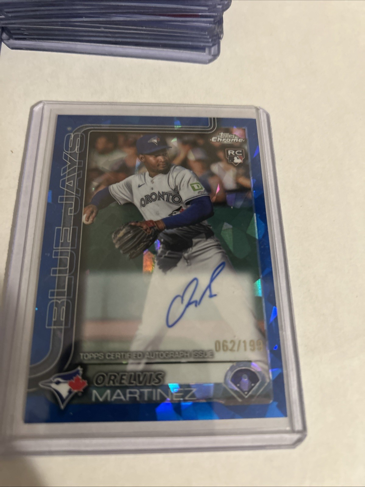 2025 Topps Chrome Sapphire Orelvis Martinez Rookie Auto #/199 Blue Jays