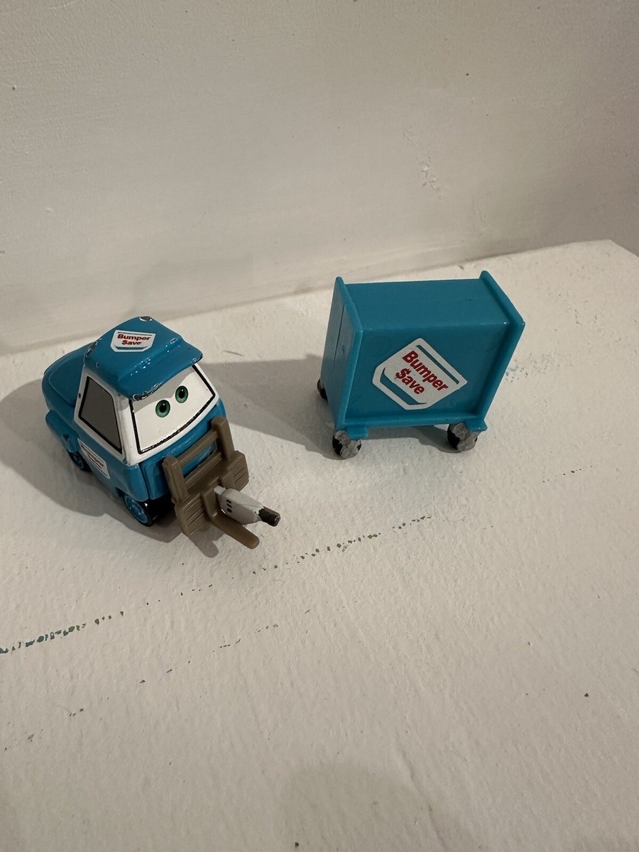 Disney Pixar Cars Bumper Save Pit Crew Wide Pitty Rare Original 1