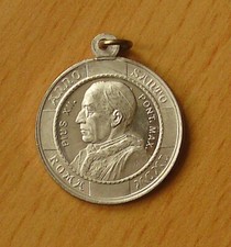 Alter Pilger Anhänge - Papst Pius XII / Muttergottes - (AU39.6)