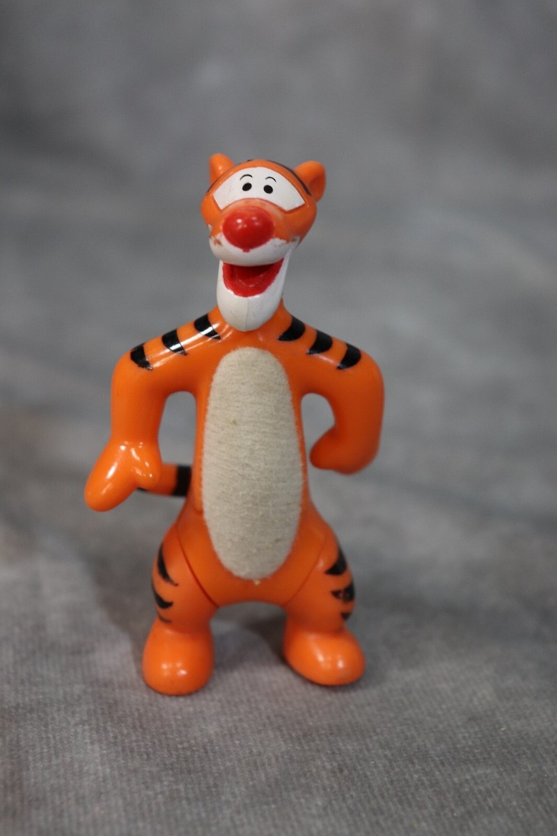 プー&フレンズ　寅年フィギュア　EVERYONE IS TIGGER プー&フレンズ 寅年フィギュア EVERYONE IS TIGGER - メルカリ