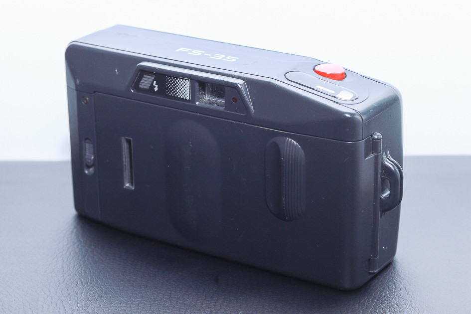 Minolta FS-35 35mm Point & Shoot Film Camera | eBay