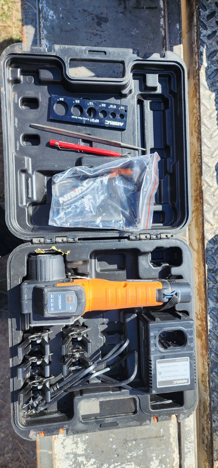 NAVAC NEF6LM Cordless Power Flaring Tool With Battery And Charger eBay