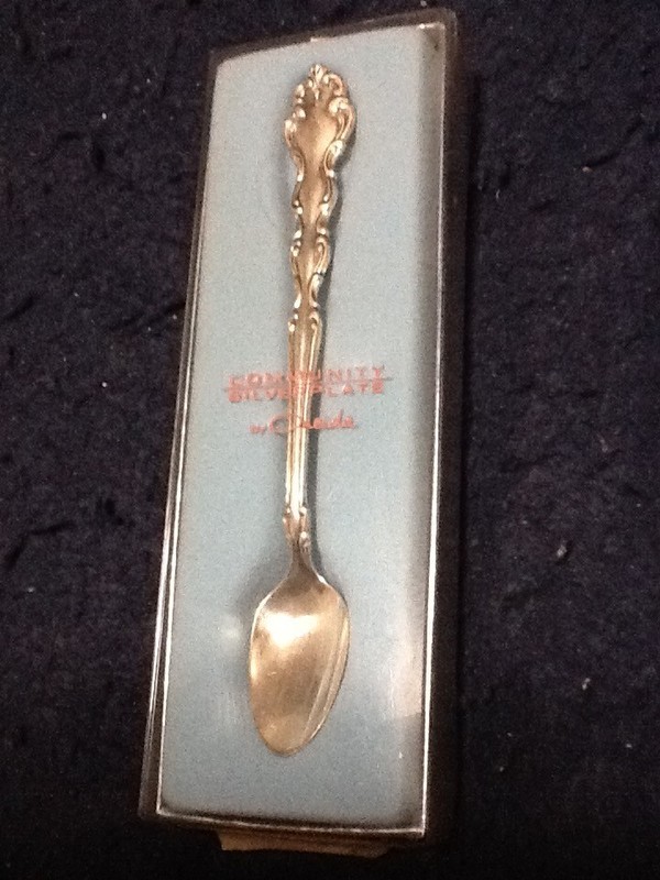 Oneida Community baby spoon ● With OEM Box ● Silver  🥄