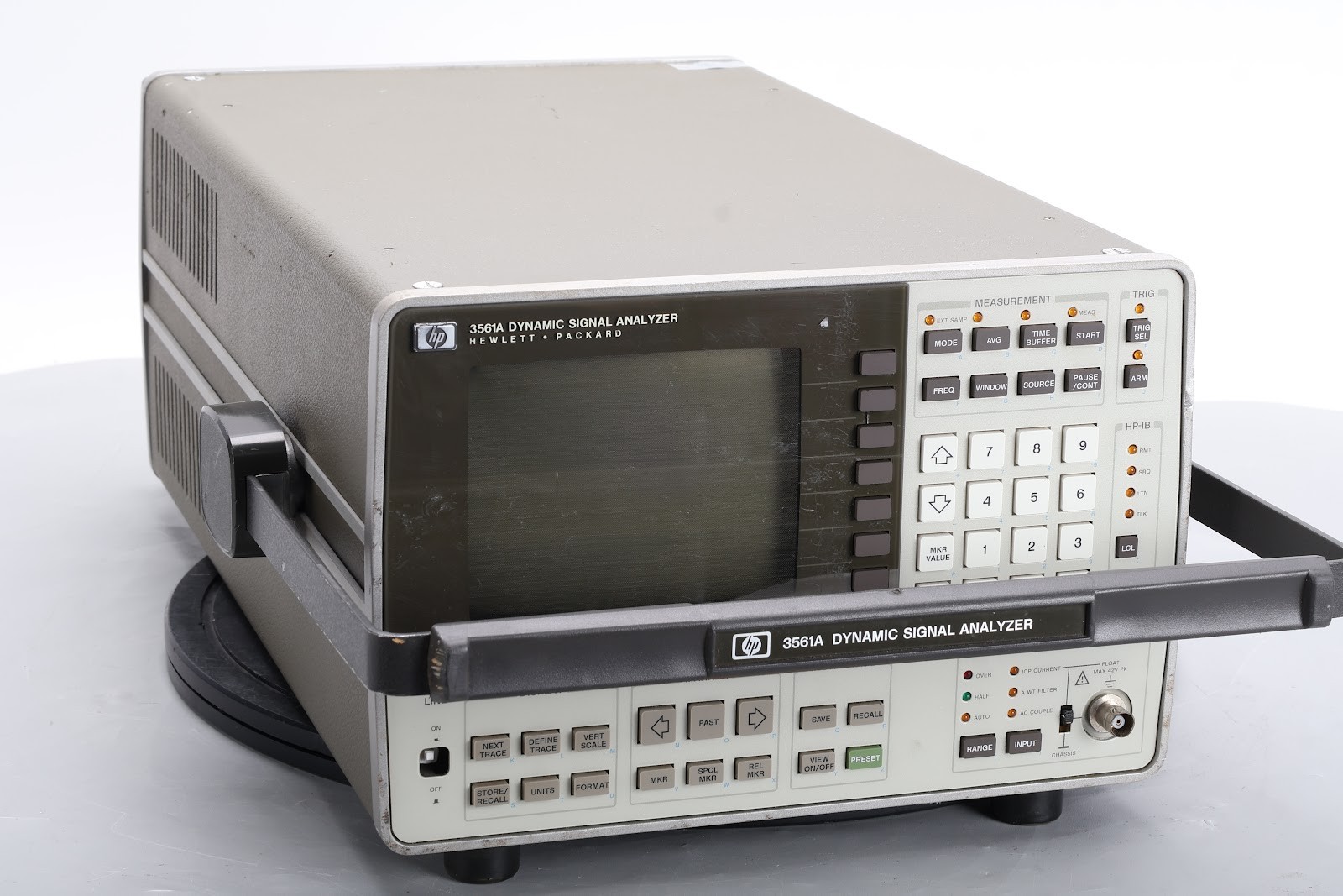 HP 3561A Dynamic Signal Analyzer - Fair Condition