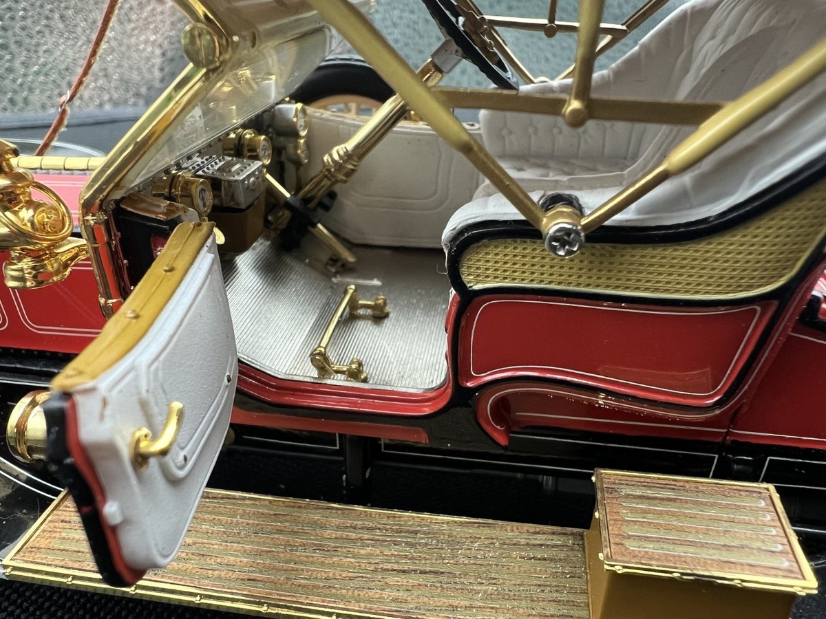 Franklin Mint 1910 Rolls Royce Silver Ghost B11XN60, 1:24 Scale