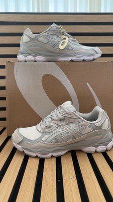 asics gel nyc  white size 41.5  new and delivered with box