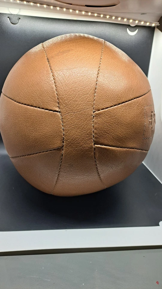 Balón medicinal de cuero vintage/antiguo - BOLA DE GIMNASIO 8 lb Foto 2 de 4