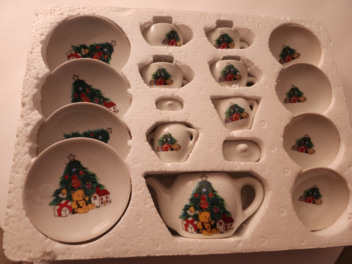 Vintage Child's 17 Piece Porcelain Christmas Tea Set ABC Item