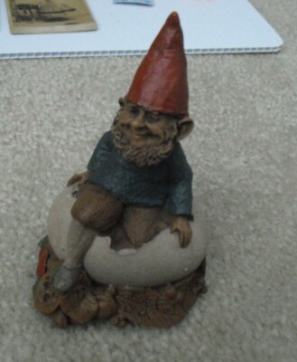Tom Clark Tim Wolfe Chick Gnome Man in Egg Figurine Edition 77 4 1/2'' Tall