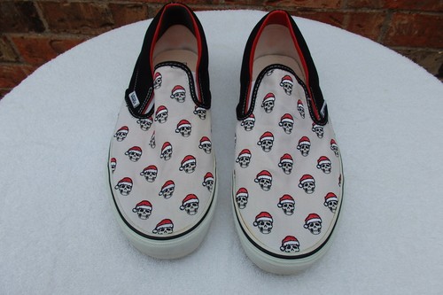 RARE VANS Classic Santa Hat Skull Slip 