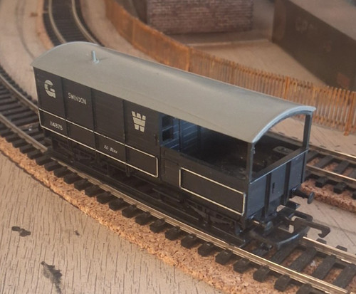Airfix GWR Black 20T Brake Van Wagon Swindon - No.114875 - 54363-5 - OO Gauge | Condition: Used