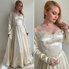 Classic Ivory Sparkling Wedding Dress A-Line Beaded Embroidery Bridal Gowns