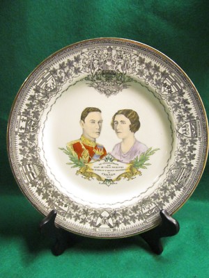 George VI & Queen Elizabeth 1939 Canadian vist Plate by Royal Winton