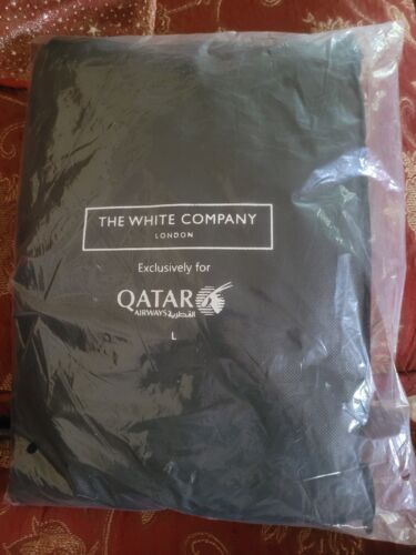 2024 Qatar Airways business class pajamas White Company New, SEALED Size Large