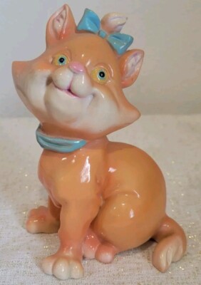 Vintage Disney ARISTOCAT Not Sure But Looks Like It) Hard Plastic Figurine.
