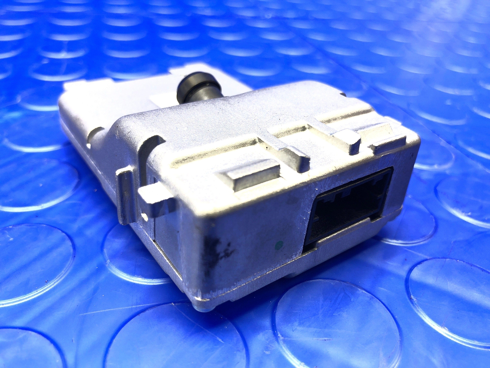 2014-2021 MASERATI GHIBLI FRONT WINDSHIELD LANE KEEP ASSIST CAMERA 670105420 OEM