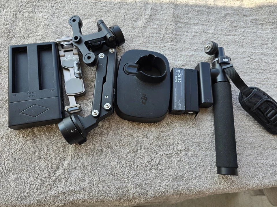 DJI Osmo Pocket original con accesorios Foto 3 de 4