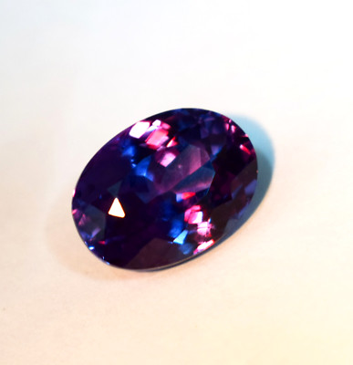 Natürlicher makelloser farbwechselnder Alexandrit Ovalschliff 10,65 ct zertif...