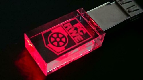 FC Rot- Weiß Erfurt RW Erfurt RWE 32 GB USB Stick rot NEU - Bild 3 von 3