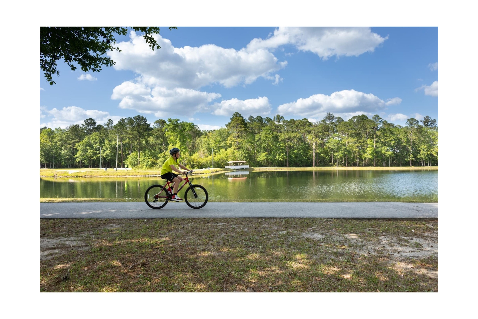 Dynacraft Hardtail Echo Ridge Mountain Bike Boys 24 Inch Wheels with 18 Speed...