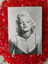 💋💋 Iconic MARILYN MONROE Postcard - New! - Frame Her! Great Gift! 💋💋