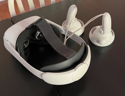 Meta Quest 2 VR