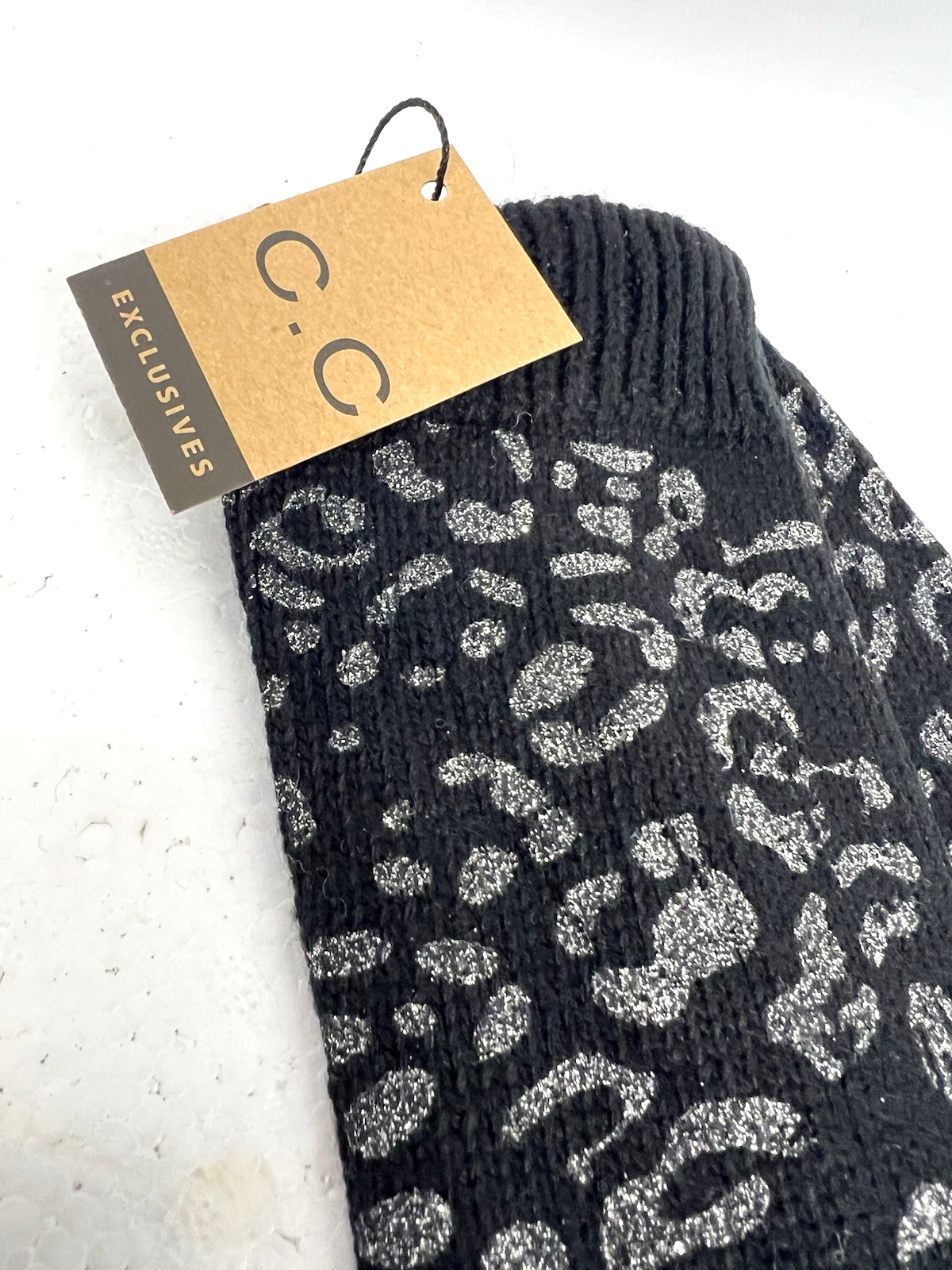 как выглядит Leg Warmers w A Silver Leopard Print Design in BLACK By CC Exclusives NWT Womens фото