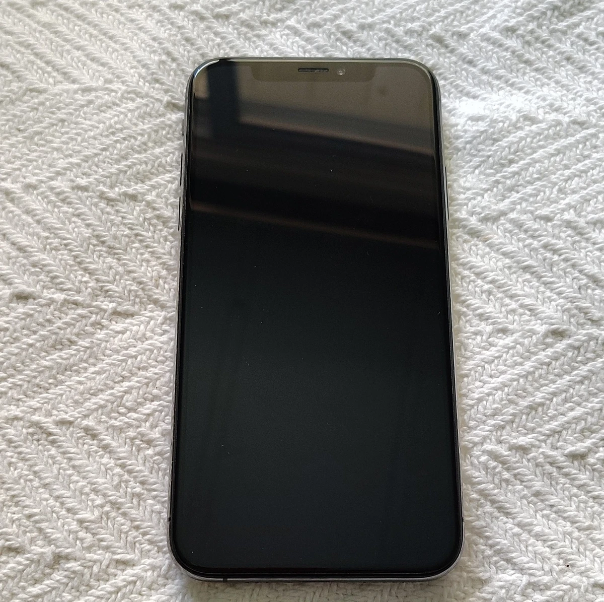 Apple iPhone XS Black Smartphones for Sale | Shop New & Used Cell