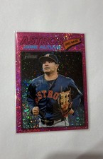 2026 Topps Heritage - Jose Altuve #11 Chrome Pink Sparkle Refractor