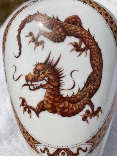 Carlton Ware Dragon Temple Vase 24 Cm - Picture 14 of 19