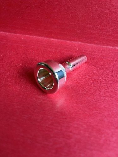 Denis Wick Classic Flugelhorn Mouthpiece Silver-Plated -5884-4BFL