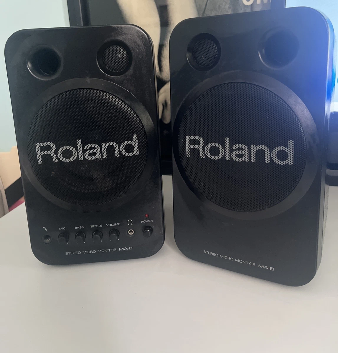 Preços baixos em Monitores de estúdio de áudio profissional Roland