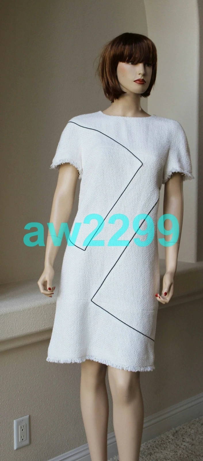 OFF WHITE CHANEL ABITO DA PASSERELLA IN PELLE CON FINITURE IN TWEED BIANCO NUOVO 40