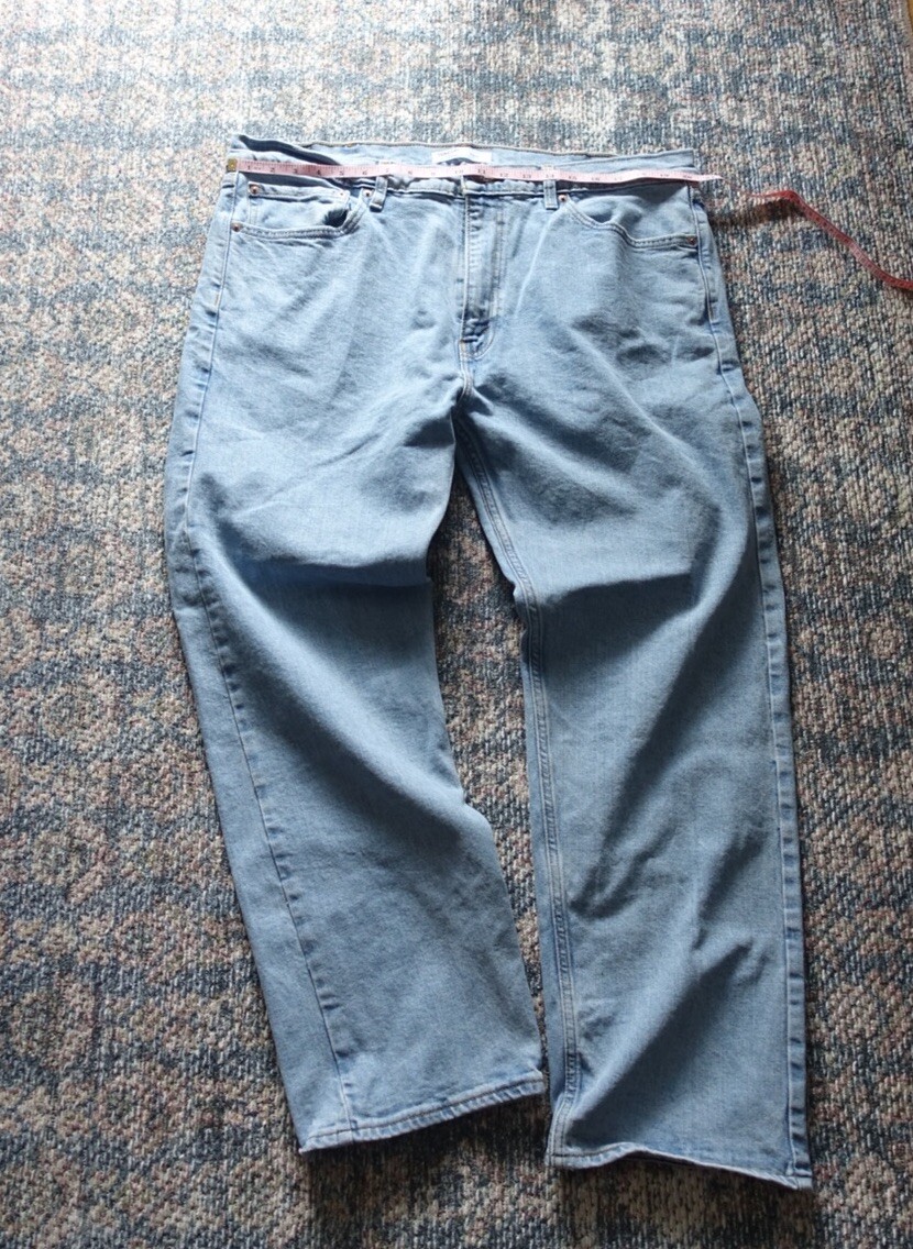 Levi Strauss Mens 40x30 Relaxed Fit Blue Denim Jeans NWOT Signature