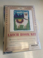 New Old Stock MLaden Alpaca Latch Hook Rug Kit 20" x 15" Pattern Yarn Hook Tool