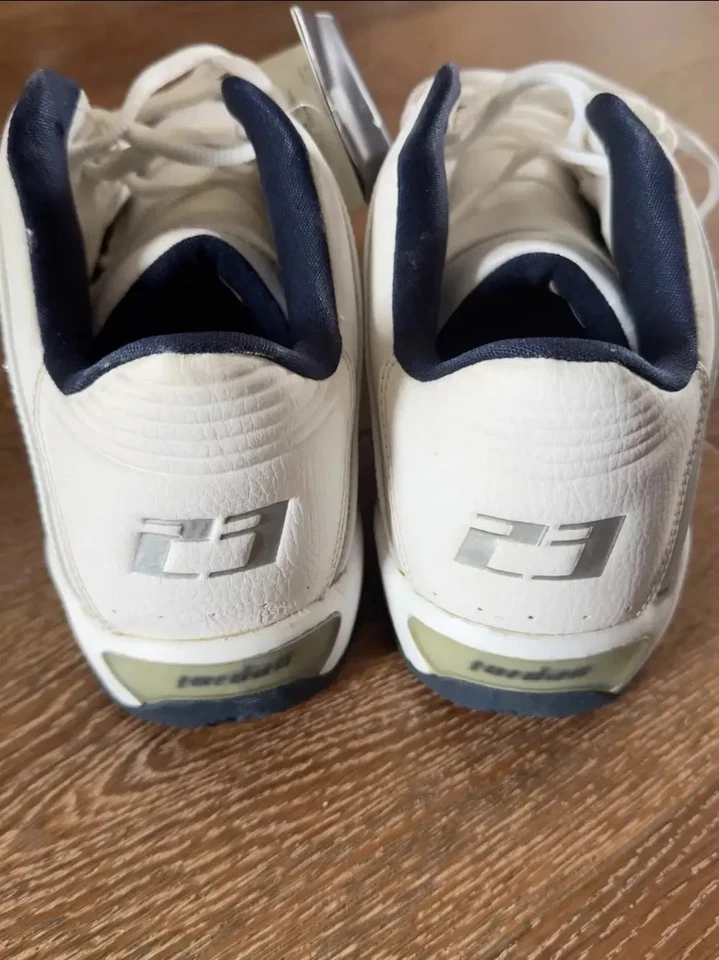 Jesse Pinkman Jordan Reign Team Low Vintage 2006 White Size 10 - Image 3 of 4