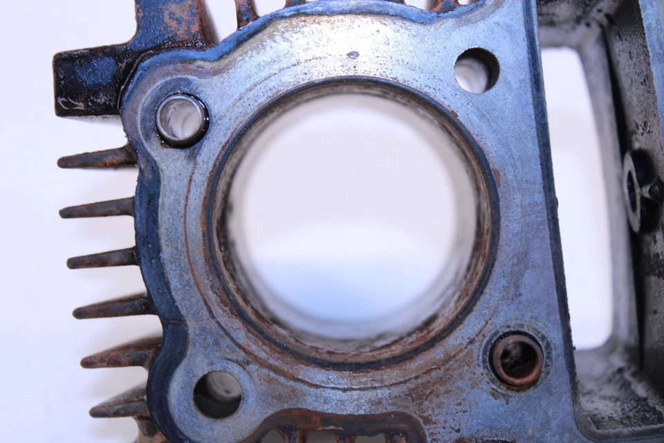 12 cilindros Honda CRF70F Foto 4 de 4