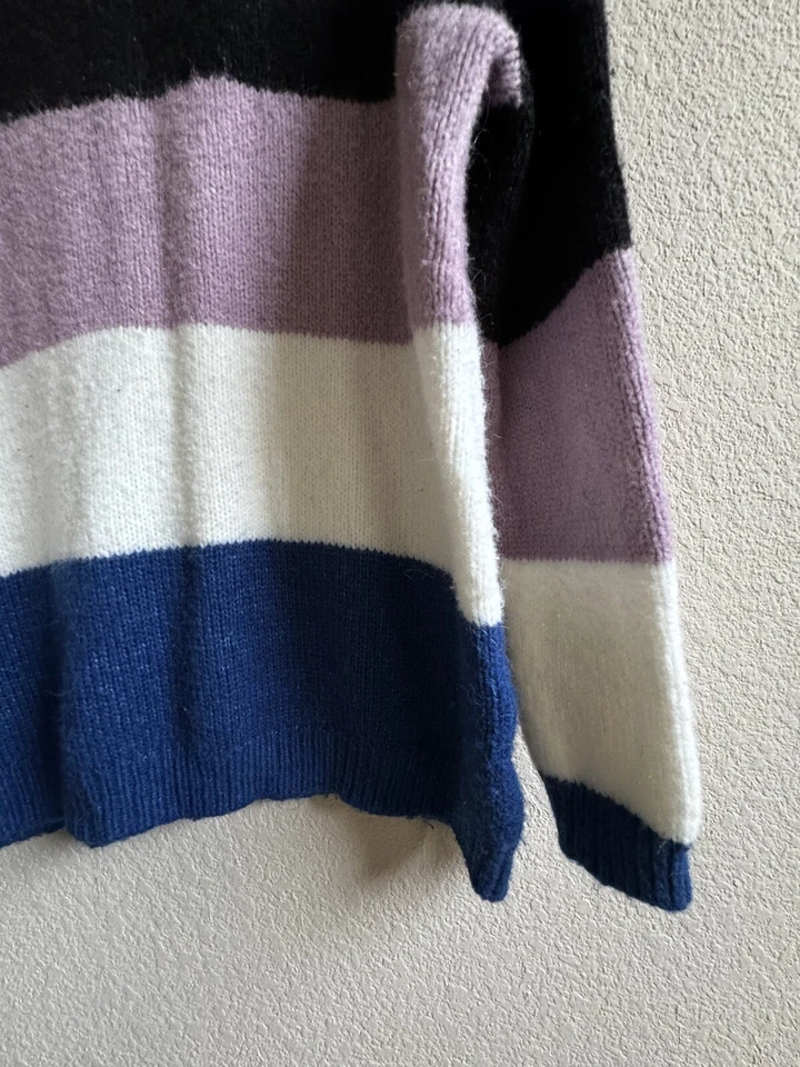 Volcom Sweater Women’s M/L Blue Black Knit Stripe Colorful Oversized Comfy - Image 3 of 4