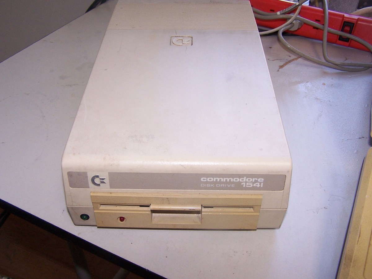 Commodore 1541C 5.25 Beige Disk Drive | eBay