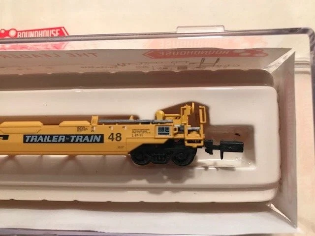 Roundhouse N scale TWO 48' Husky Stack well cars #8471 Trailer Train rapido NOS - Image 2 of 4