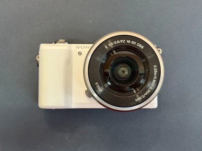 95%new!  Sony Alpha a5000 Mirrorless Digital Camera w/16-50mm Lens Black English