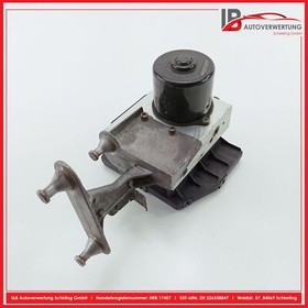 Mercedes Benz C-Class W203 C220 CDI Control Unit ABS Hydraulic Block A2035451632