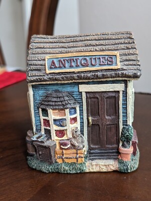 FIGI Graphics Antiques Shop Model/Figure 1995 with Removable Roof