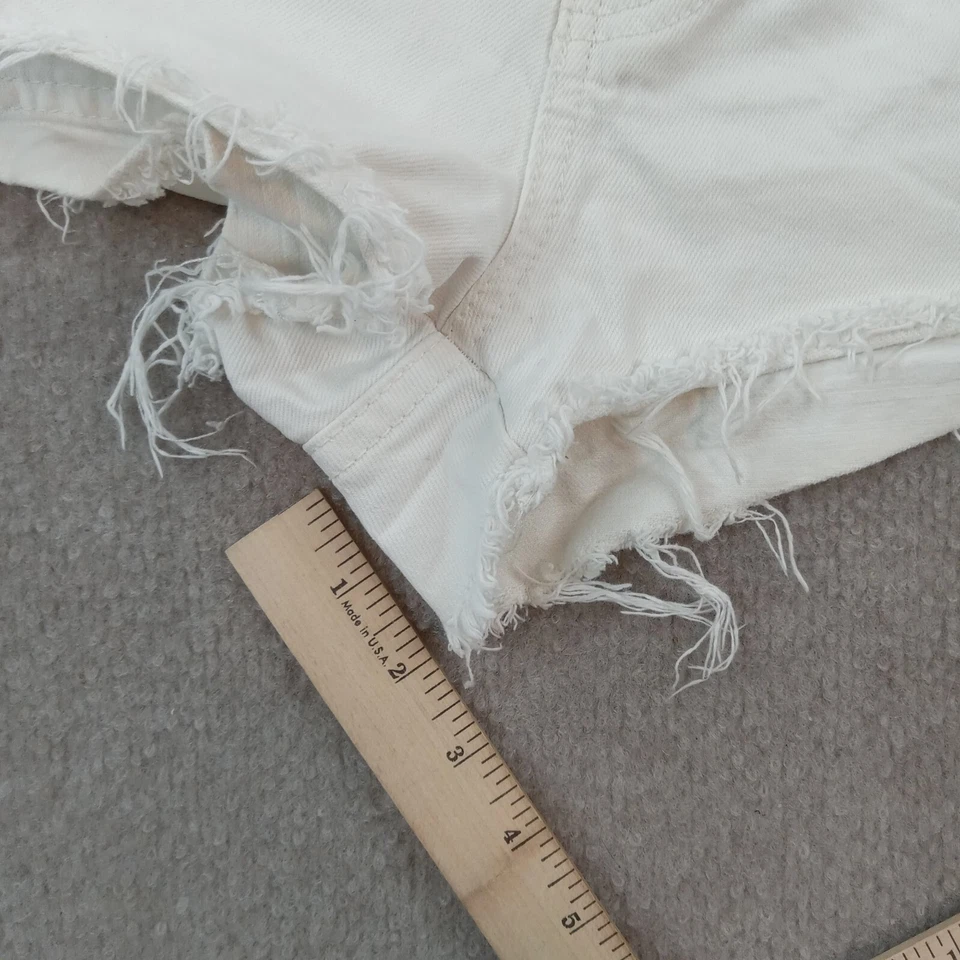 Pantalones Cortos Billabong Para Mujer 25 Blancos Denim Cortes Deshilachados Tiro Bajo Algodón Informales Foto 2 de 4