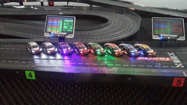 MARKENLOS LED Slotcar und Carrera Beleuchtung für Scalextric - Freie Farbauswahl-