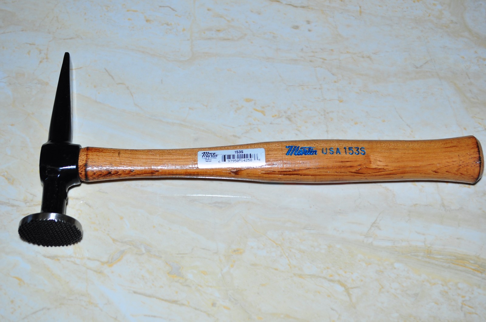 AUTO BODY SHRINKING HAMMER WITH CHISEL HEAD WOOD HANDLE MARTIN153S MADE