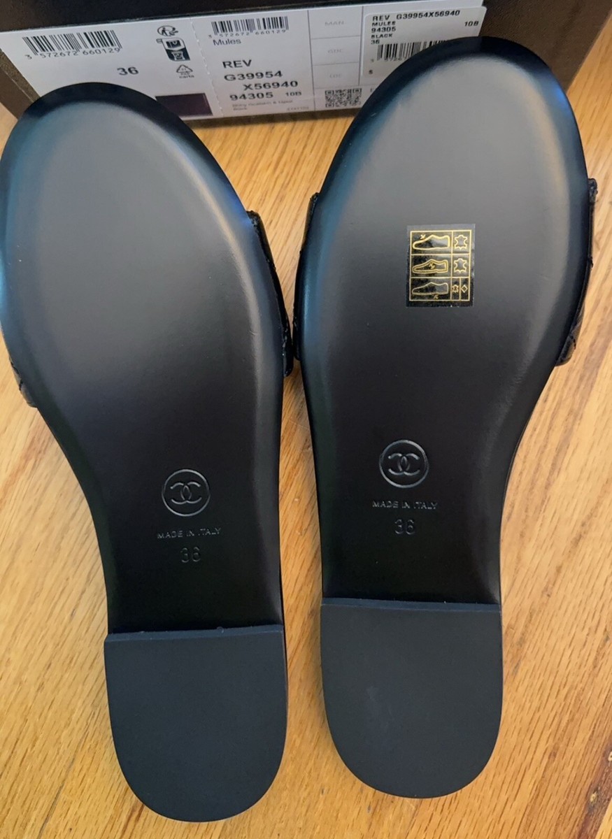 Size 36EU NEW CHANEL Black Chain Gold CC Logo Mules Slide